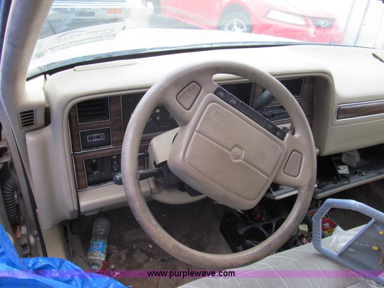 image for item G9515 1990 Dodge Dynasty