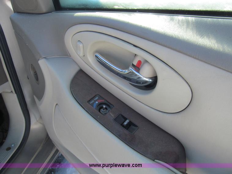 image for item G9539 2002 Oldsmobile Aurora