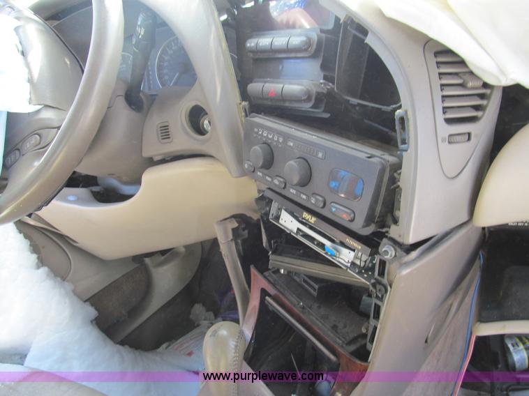 image for item G9539 2002 Oldsmobile Aurora