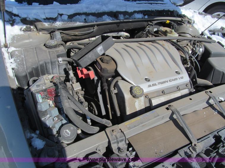 image for item G9539 2002 Oldsmobile Aurora