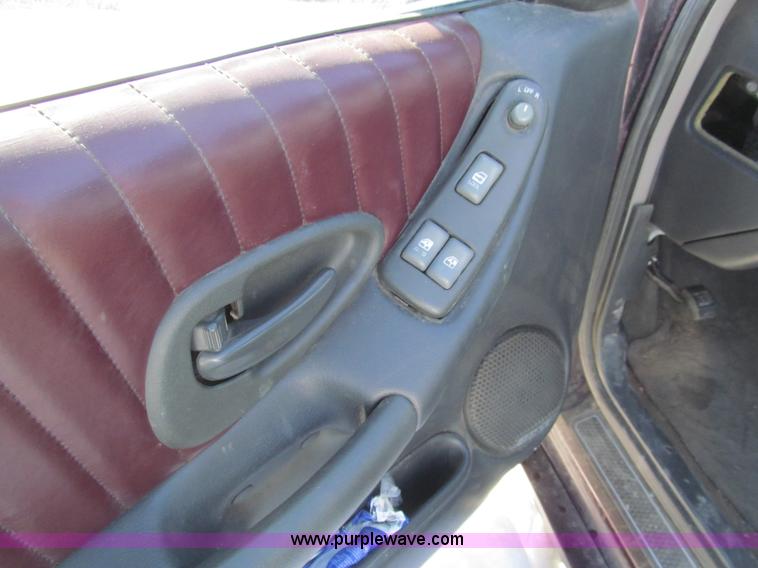 image for item G9540 2002 Pontiac Grand Prix GT