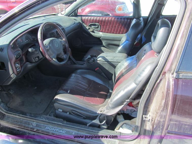 image for item G9540 2002 Pontiac Grand Prix GT