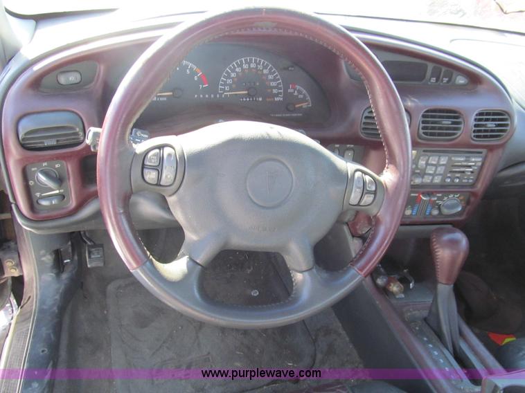 image for item G9540 2002 Pontiac Grand Prix GT
