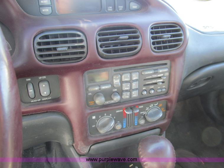 image for item G9540 2002 Pontiac Grand Prix GT