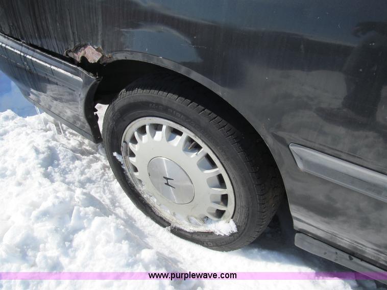 image for item G9541 1991 Honda Accord LX