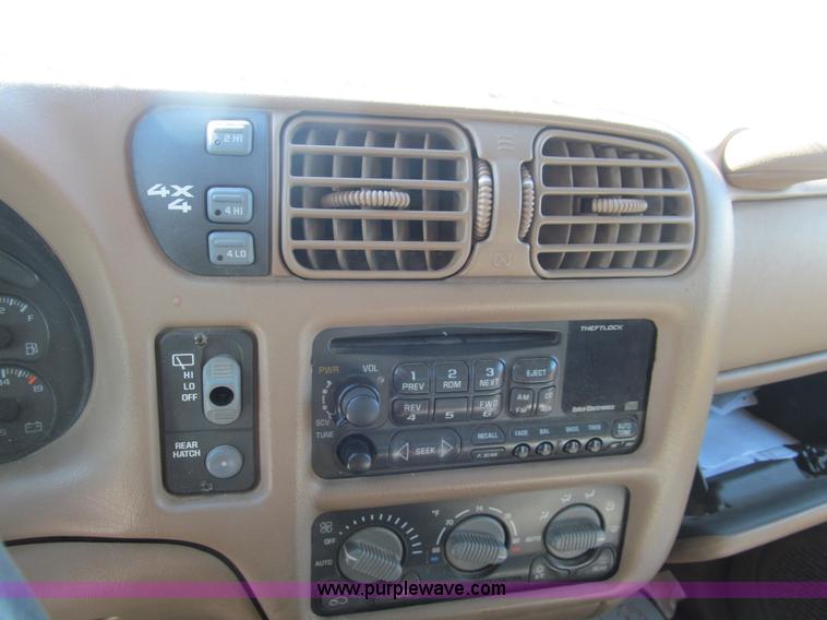 image for item G9542 1998 GMC Jimmy SL SUV