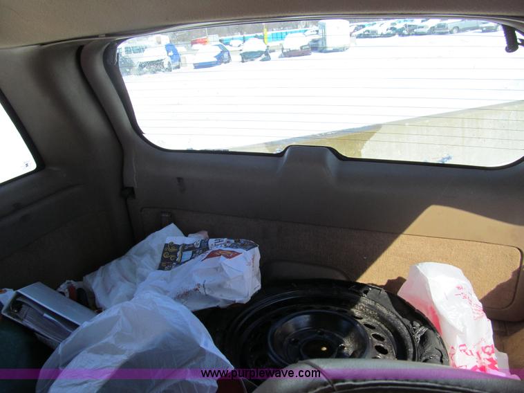 image for item G9542 1998 GMC Jimmy SL SUV