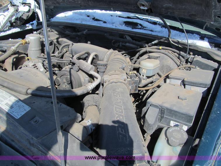 image for item G9542 1998 GMC Jimmy SL SUV