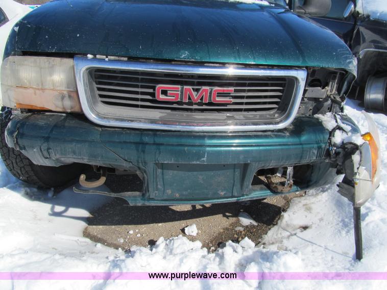 image for item G9542 1998 GMC Jimmy SL SUV