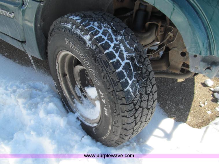 image for item G9542 1998 GMC Jimmy SL SUV