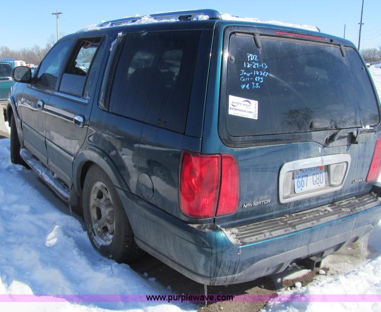 image for item G9543 1998 Lincoln Navigator SUV
