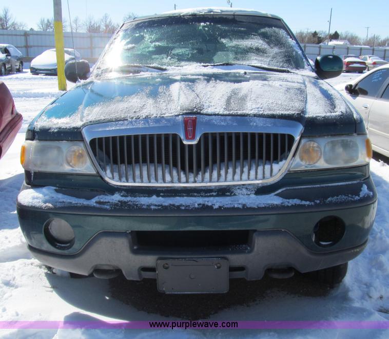 image for item G9543 1998 Lincoln Navigator SUV