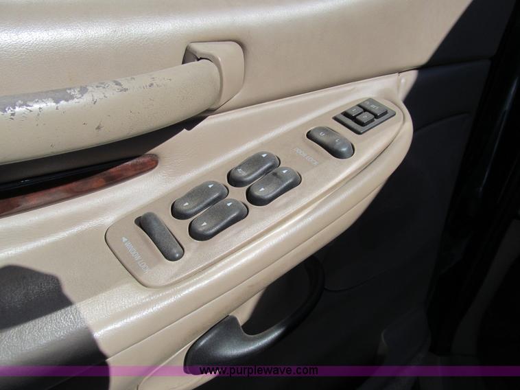 image for item G9543 1998 Lincoln Navigator SUV