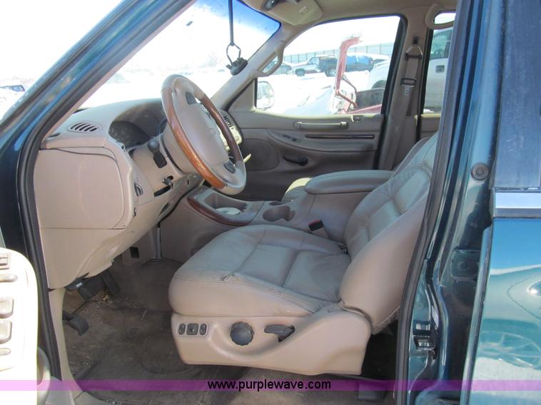 image for item G9543 1998 Lincoln Navigator SUV