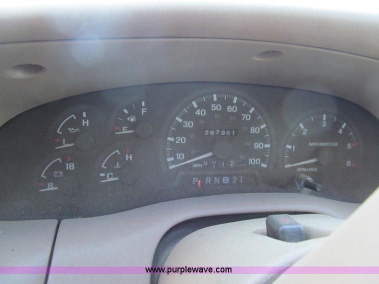 image for item G9543 1998 Lincoln Navigator SUV