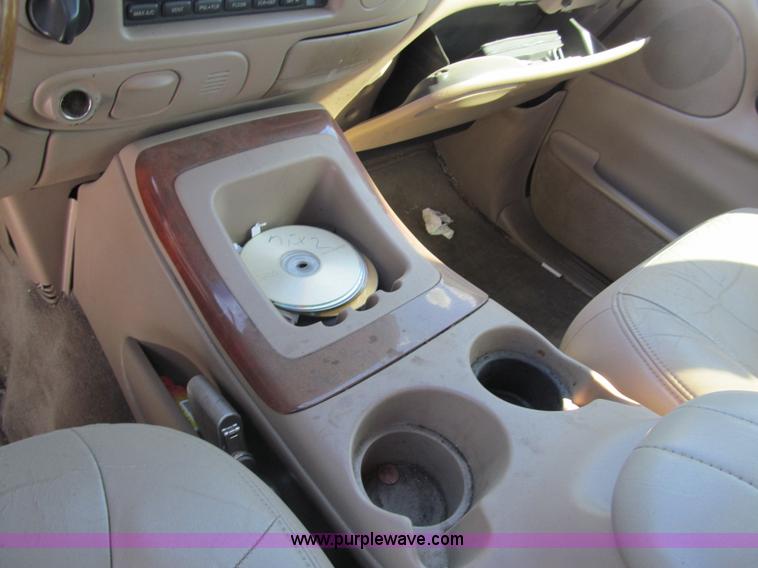 image for item G9543 1998 Lincoln Navigator SUV