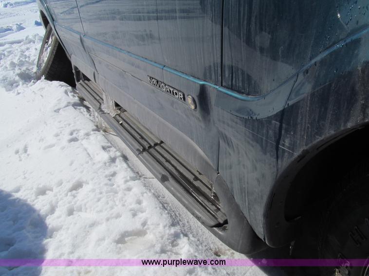 image for item G9543 1998 Lincoln Navigator SUV