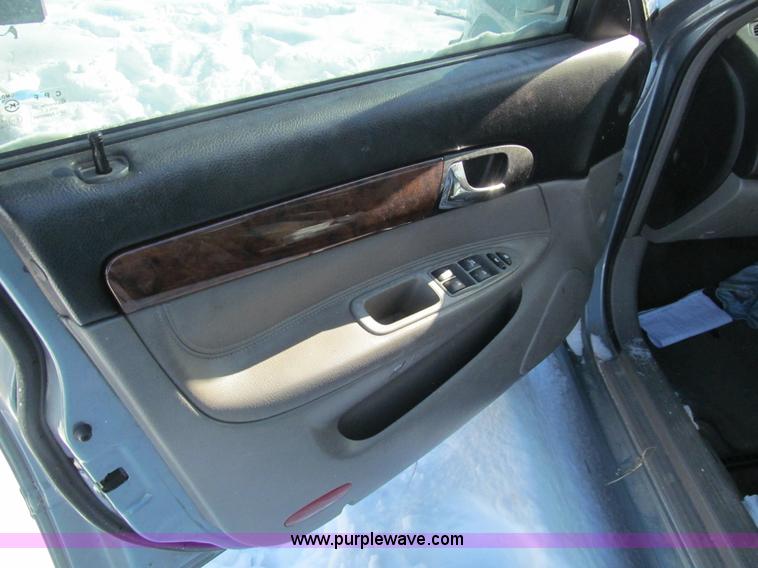 image for item G9545 2004 Suzuki Verona