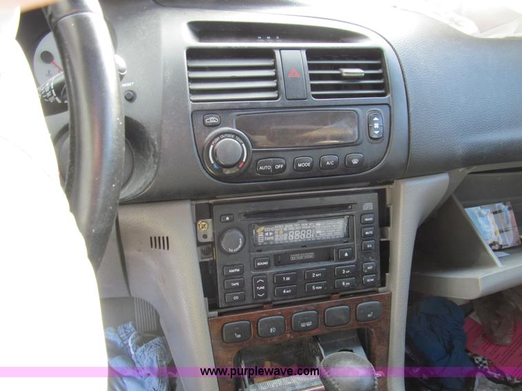 image for item G9545 2004 Suzuki Verona