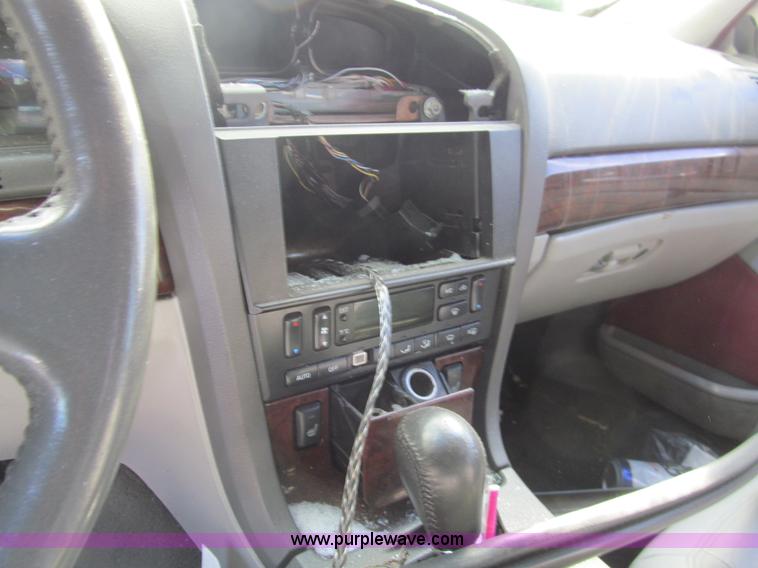 image for item G9546 2000 Lincoln LS