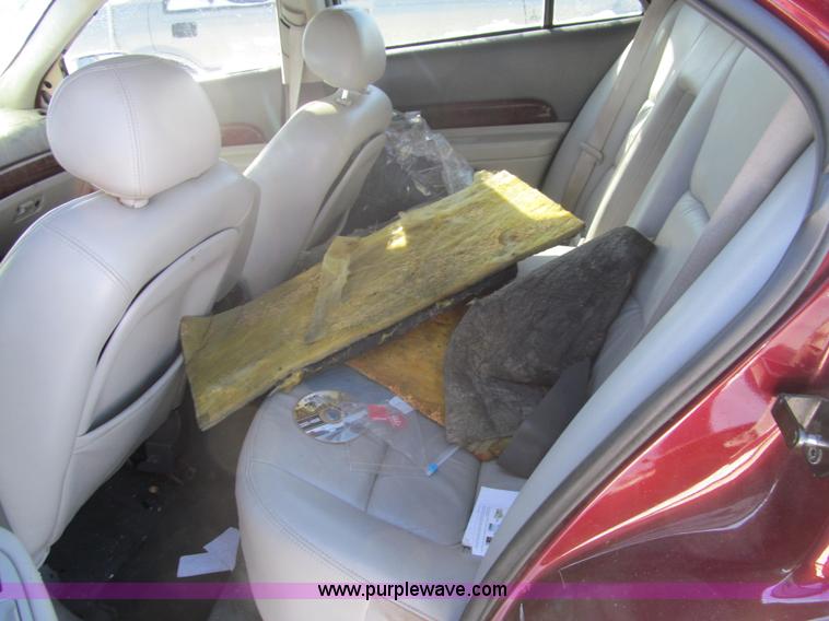 image for item G9546 2000 Lincoln LS