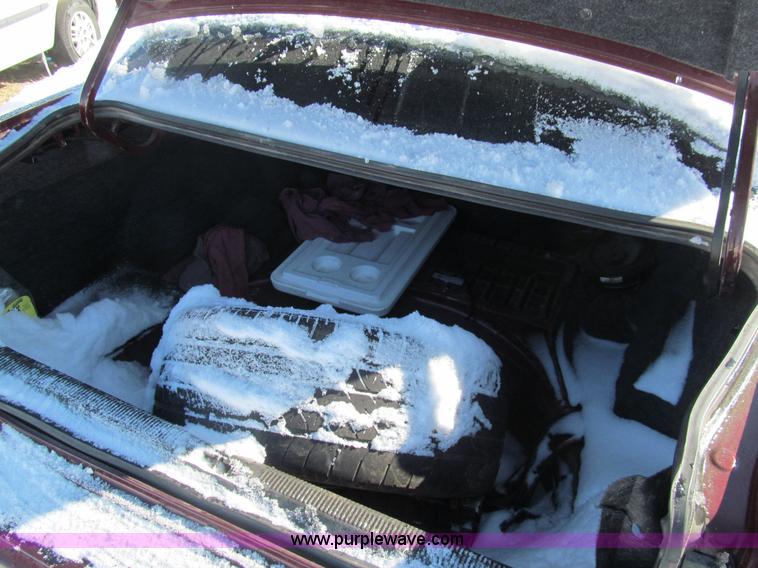 image for item G9546 2000 Lincoln LS