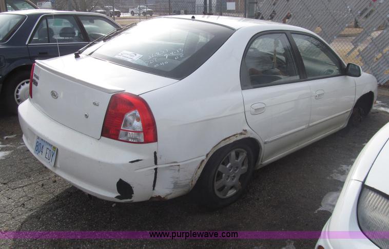 image for item I7220 2002 Kia Spectra