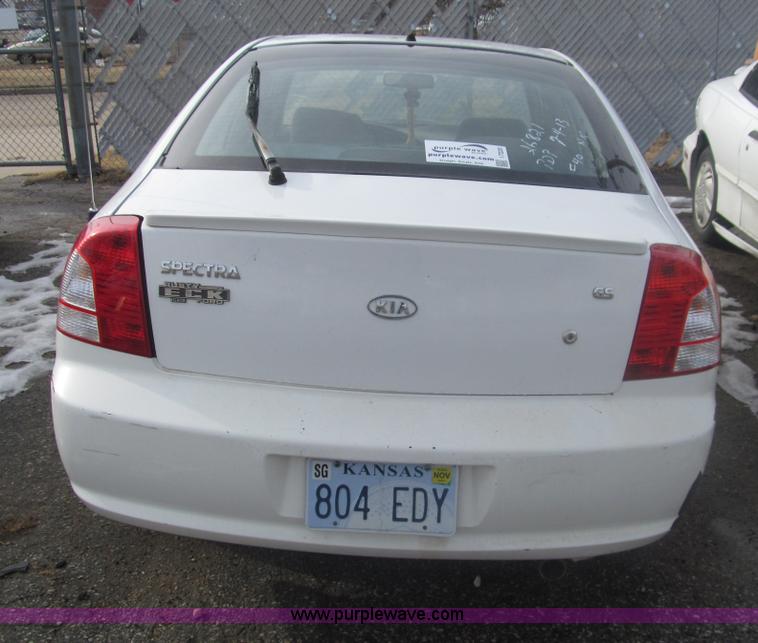 image for item I7220 2002 Kia Spectra