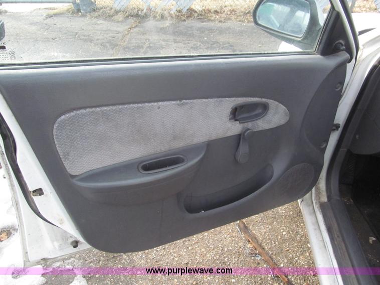image for item I7220 2002 Kia Spectra
