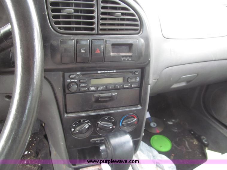 image for item I7220 2002 Kia Spectra