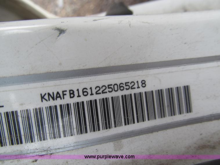 image for item I7220 2002 Kia Spectra