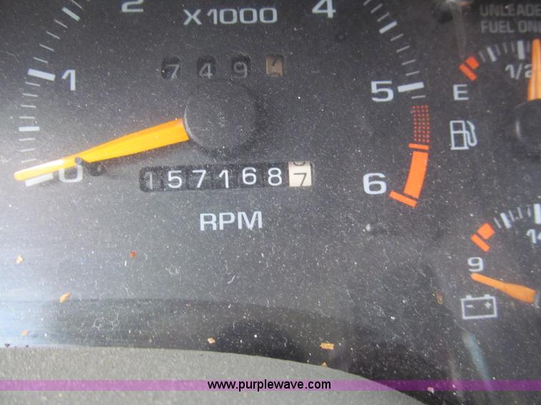 image for item I7247 1997 GMC Jimmy SL SUV