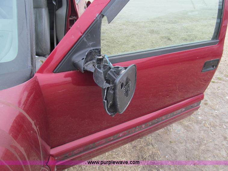 image for item I7247 1997 GMC Jimmy SL SUV