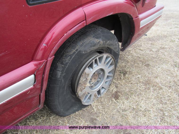 image for item I7247 1997 GMC Jimmy SL SUV