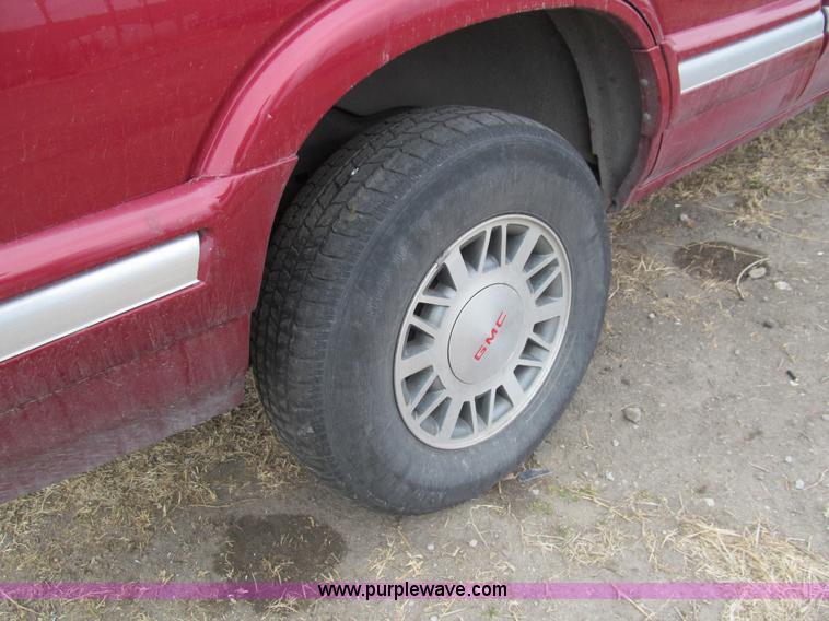 image for item I7247 1997 GMC Jimmy SL SUV