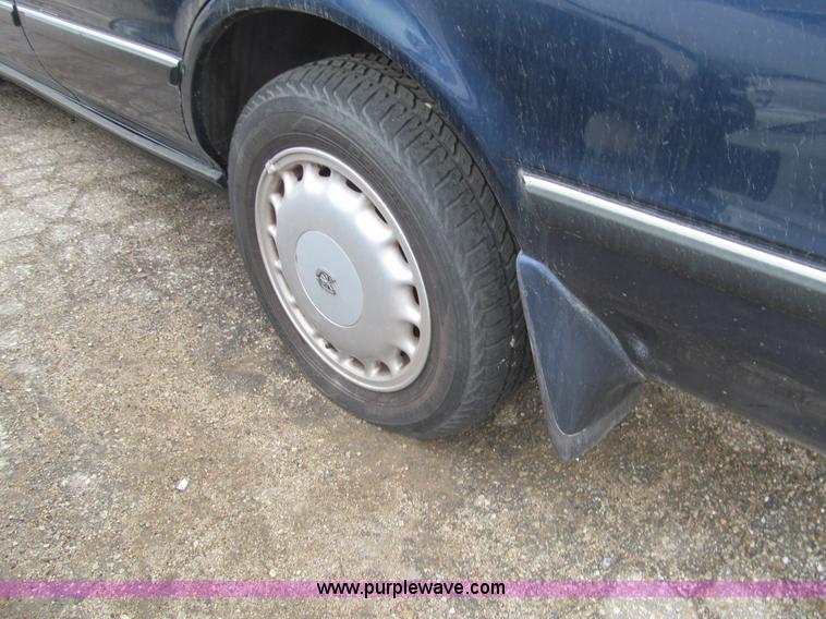 image for item I7248 1989 Toyota Cressida