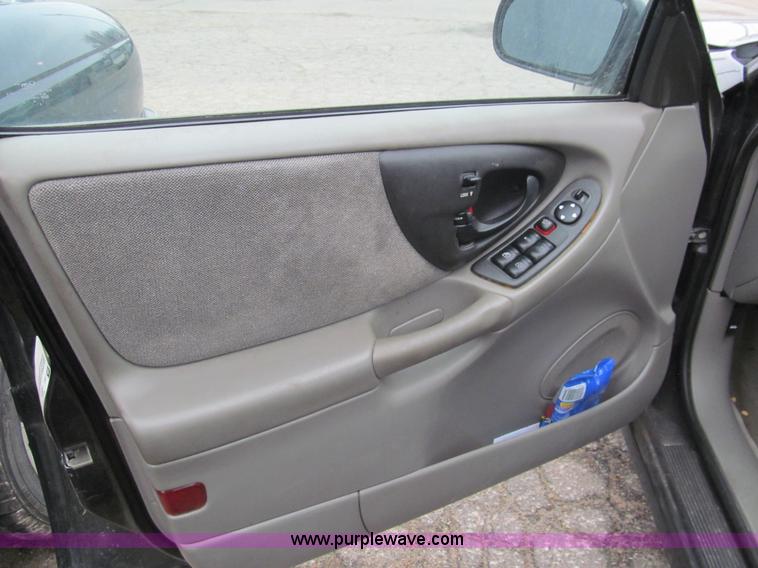image for item I7249 2002 Chevrolet Malibu