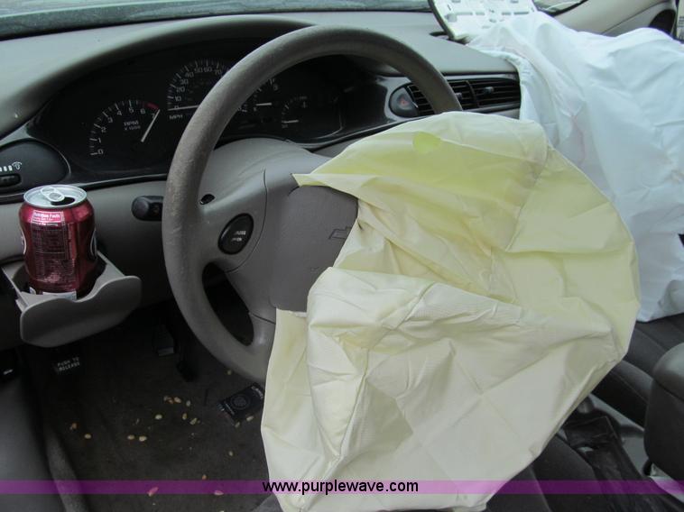 image for item I7249 2002 Chevrolet Malibu