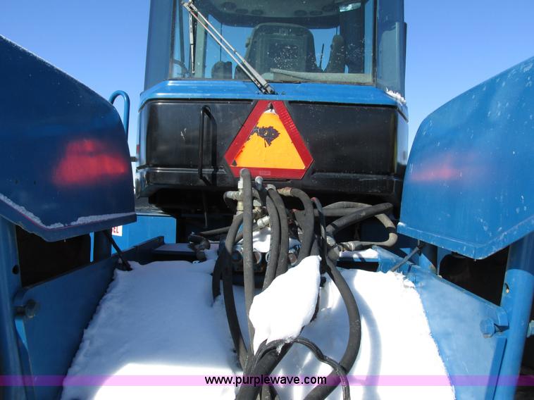 image for item G8820 1997 New Holland 9682 4WD tractor