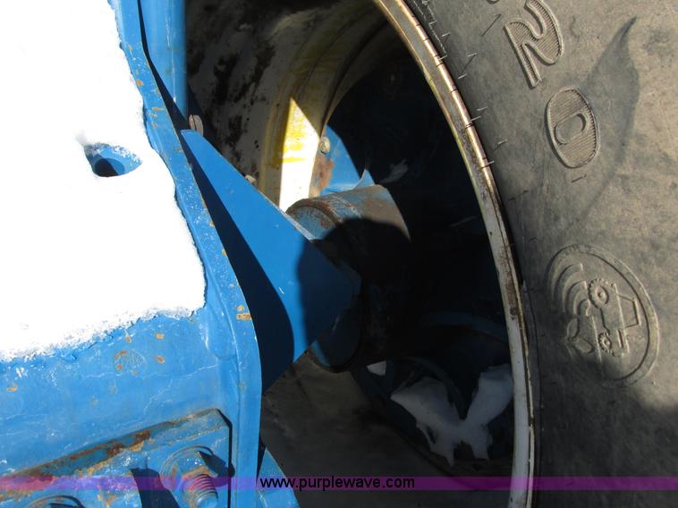 image for item G8820 1997 New Holland 9682 4WD tractor