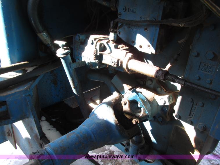 image for item G8820 1997 New Holland 9682 4WD tractor