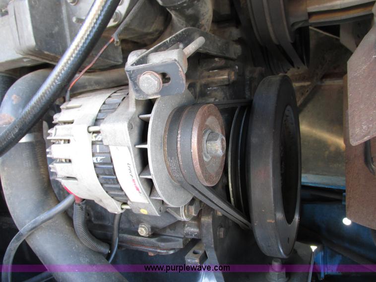 image for item G8820 1997 New Holland 9682 4WD tractor