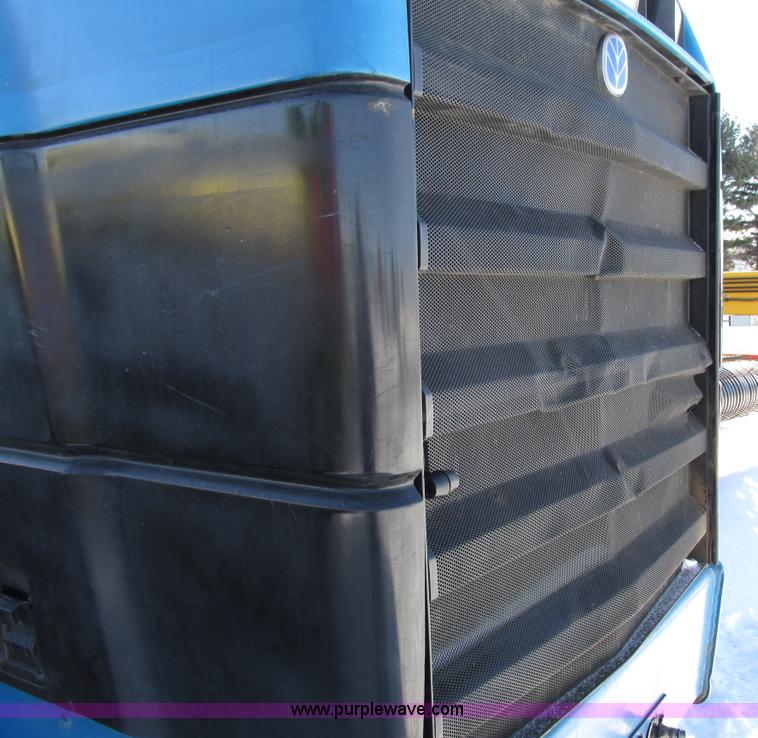 image for item G8820 1997 New Holland 9682 4WD tractor