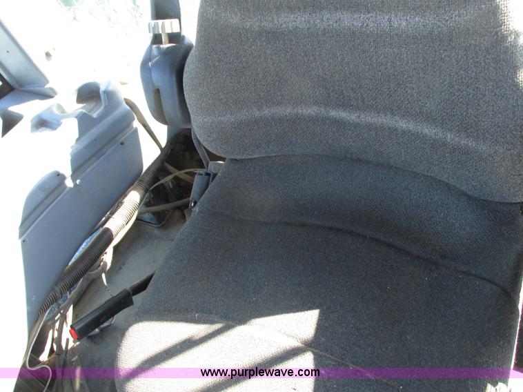 image for item G8820 1997 New Holland 9682 4WD tractor