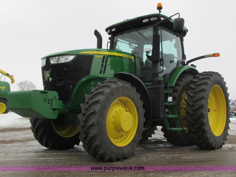 image for item G8822 2012 John Deere 7230R MFWD tractor