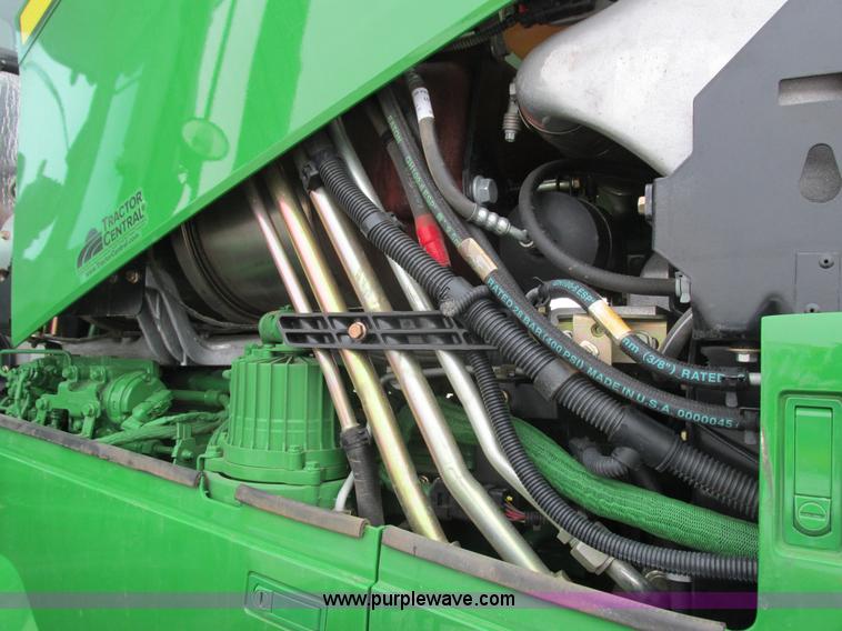 image for item G8822 2012 John Deere 7230R MFWD tractor