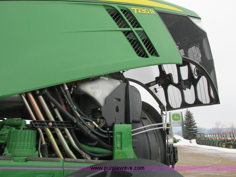 image for item G8822 2012 John Deere 7230R MFWD tractor