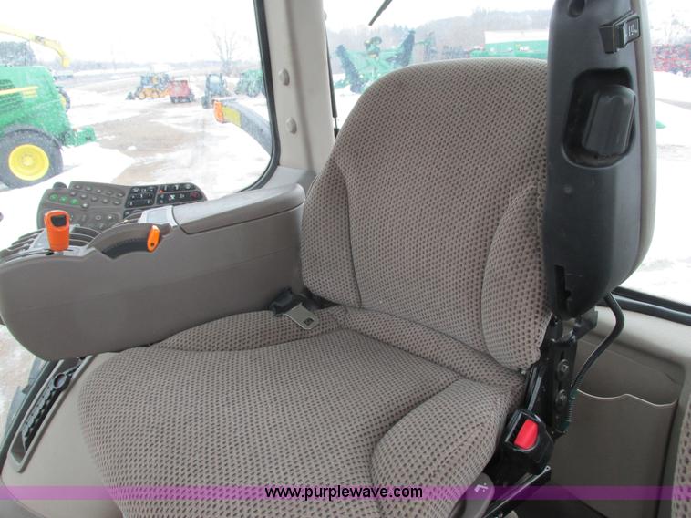 image for item G8822 2012 John Deere 7230R MFWD tractor