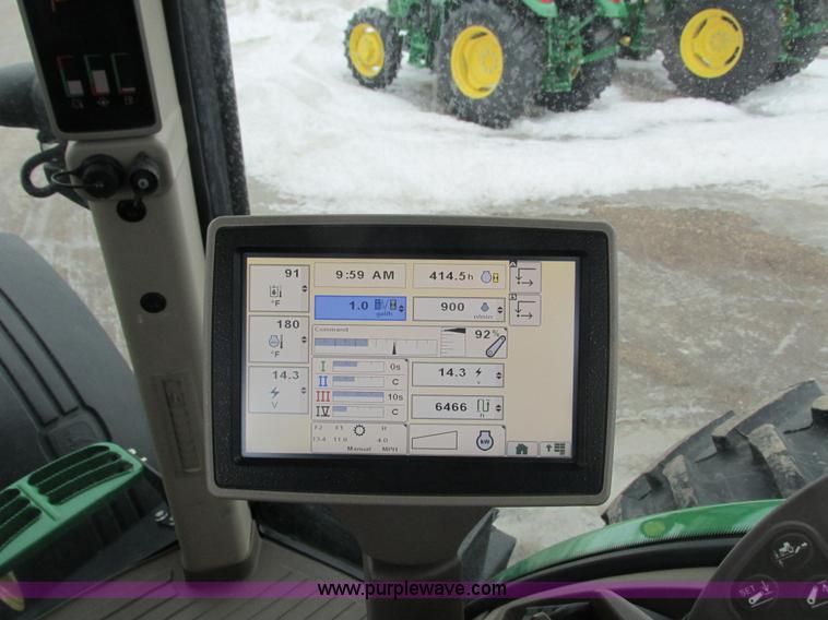 image for item G8822 2012 John Deere 7230R MFWD tractor