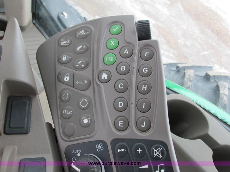 image for item G8822 2012 John Deere 7230R MFWD tractor